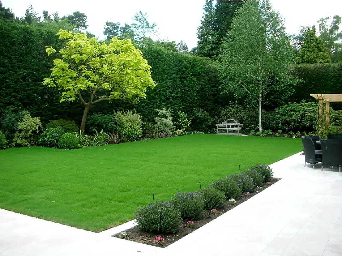 Beautifully maintained garden